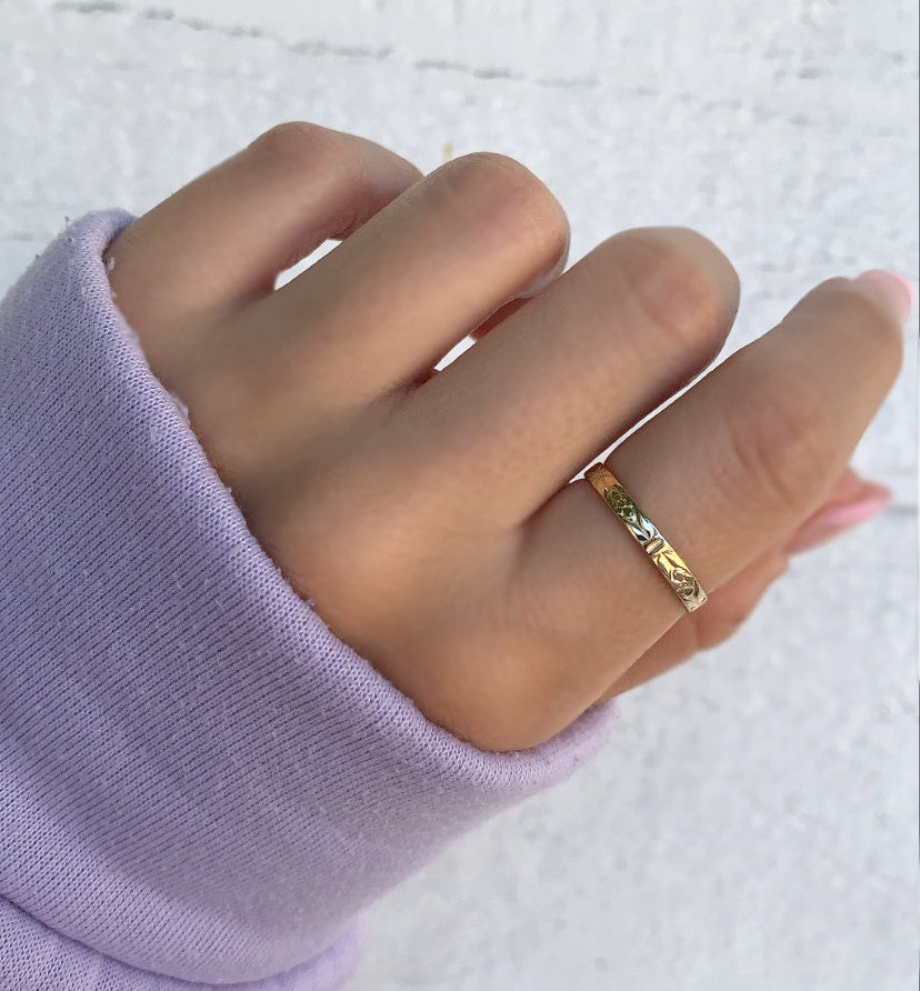 14k Yellow Gold - Floral 2.8mm