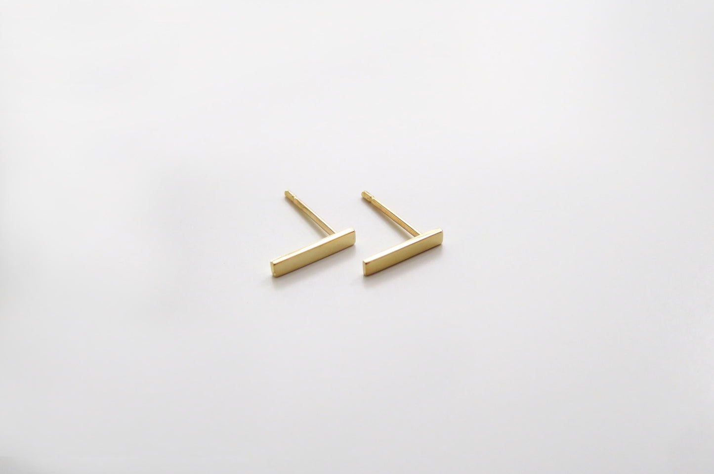 14k Yellow Gold - Bar Studs