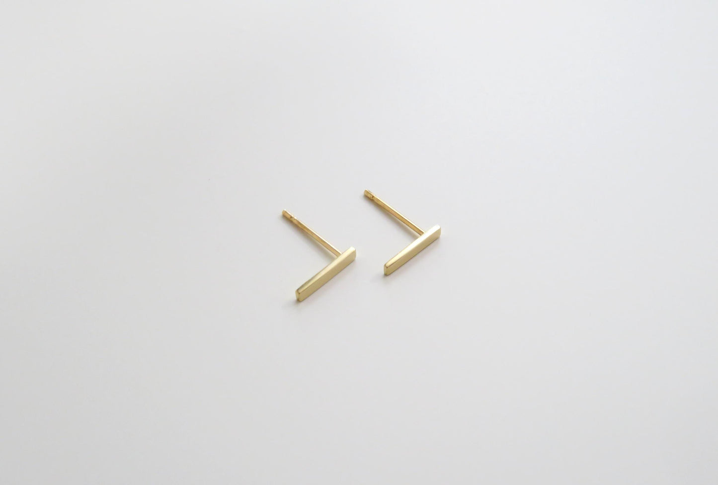 14k Yellow Gold - Bar Studs