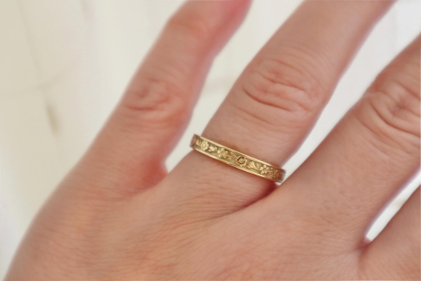 14k Solid Gold Floral Band Ring