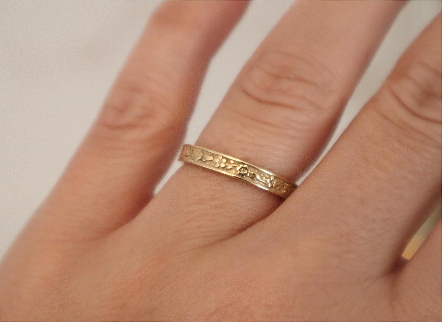 14k Solid Gold Floral Band Ring
