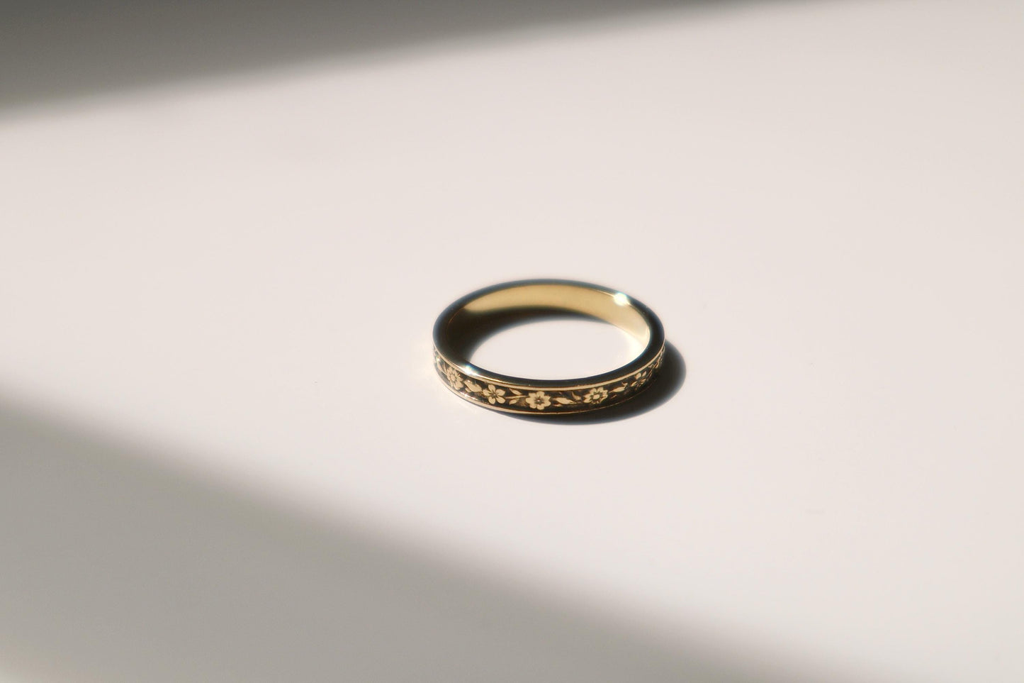 14k Solid Gold Floral Band Ring