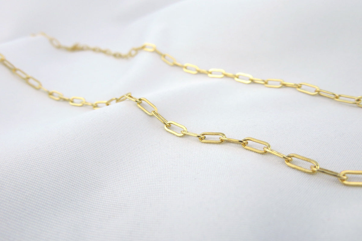 Dainty Paperclip Necklace