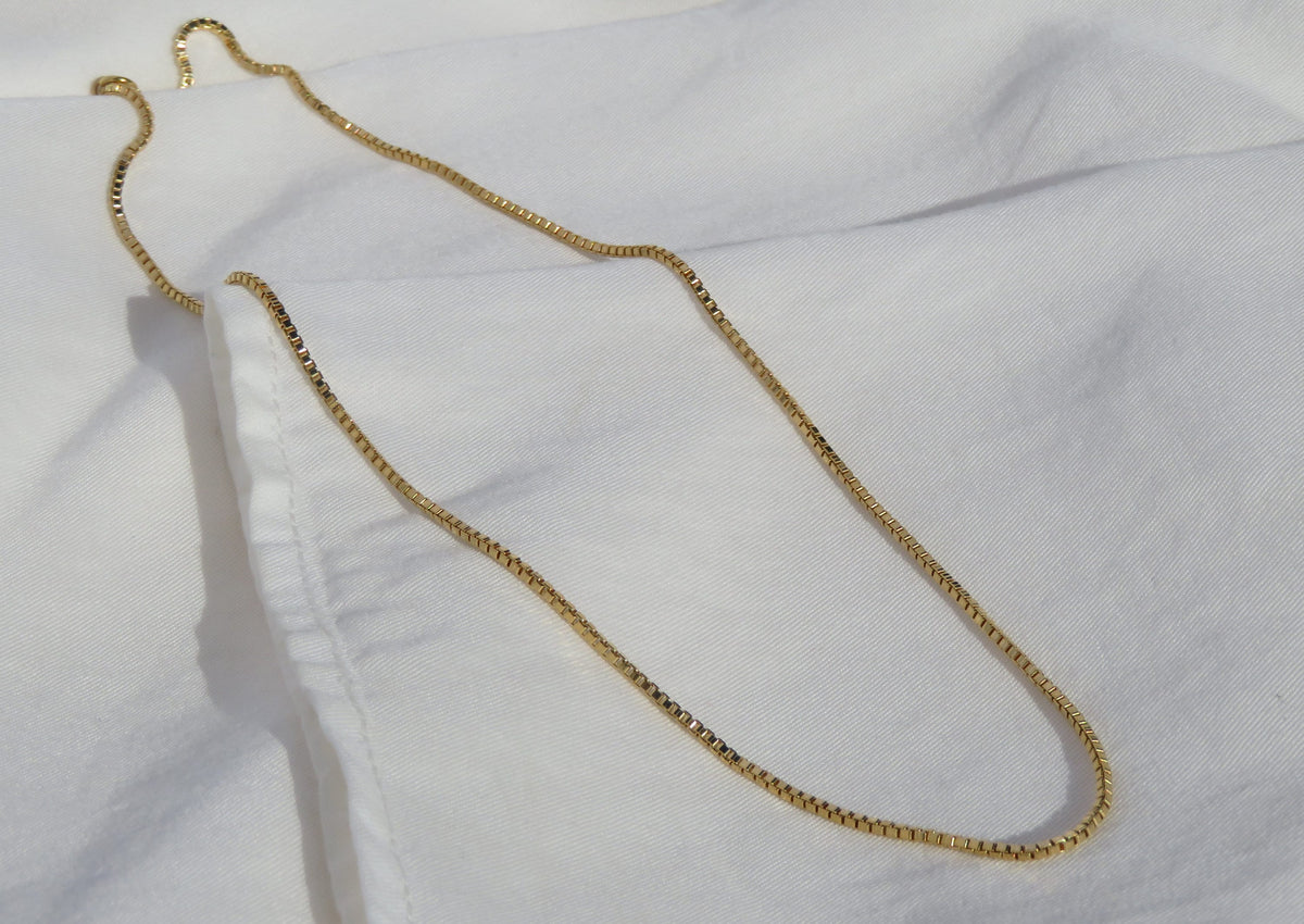 Dainty Gold Box Chain Necklace