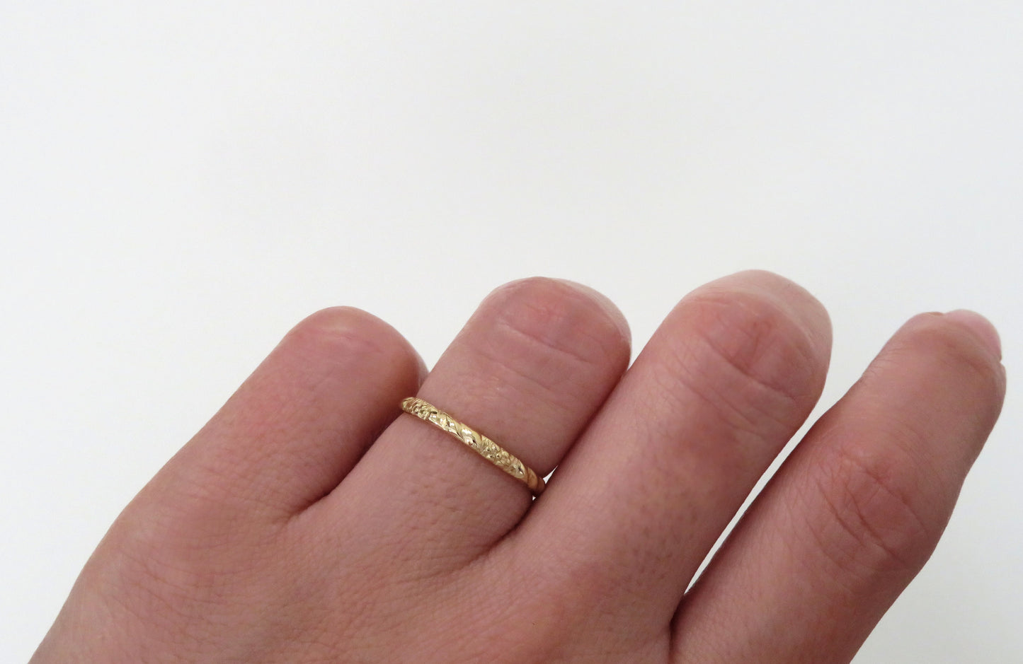 14k Yellow Gold - Pattern Band Two 2.2mm