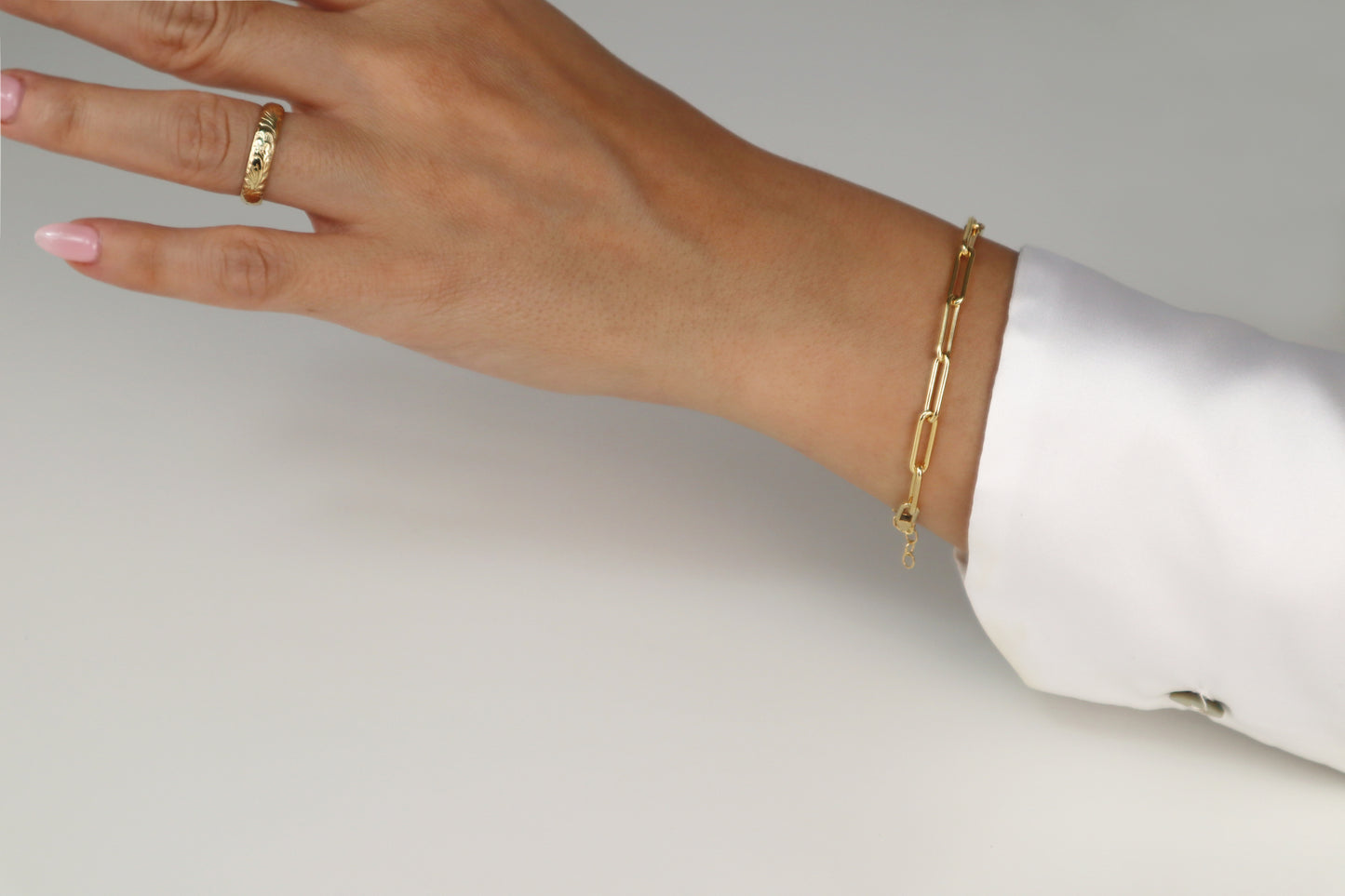 Wide Oval Chain Bracelet
