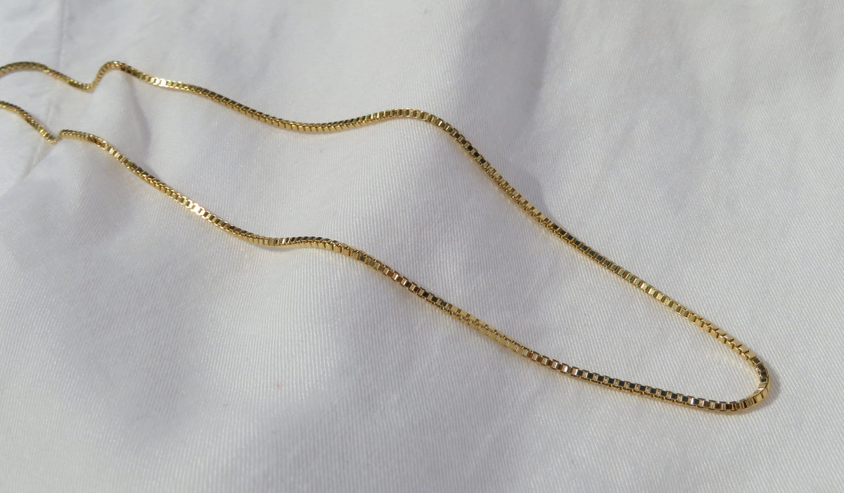 Dainty Gold Box Chain Necklace