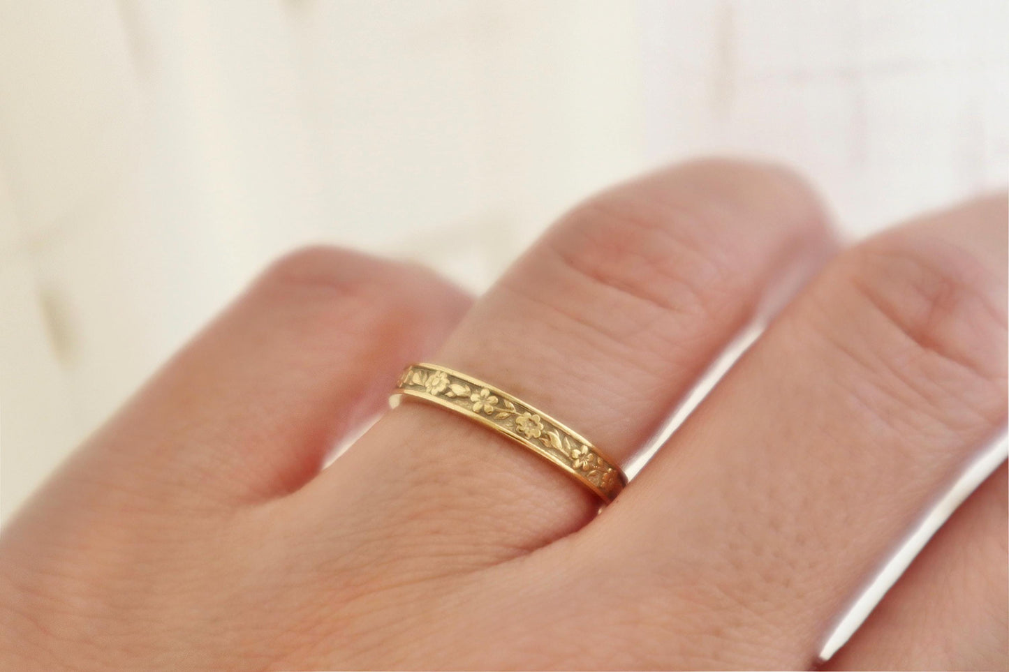 14k Solid Gold Floral Band Ring